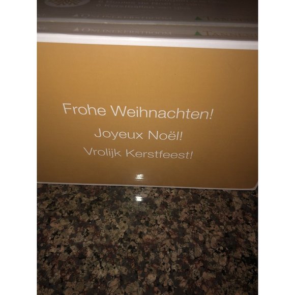 6 Christmas Ornaments - Picture 6 of 8